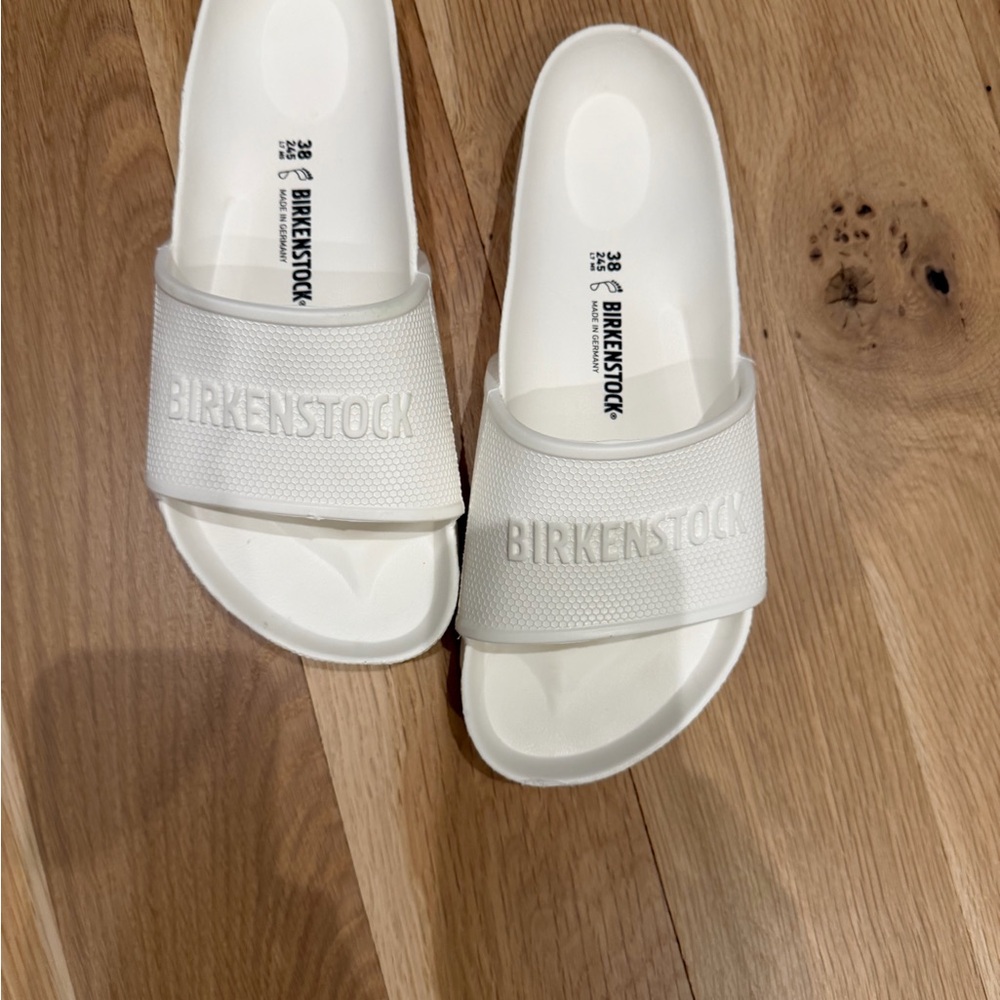 Birkenstock White Textured Logo Slide Sandals - Picture 2 of 3